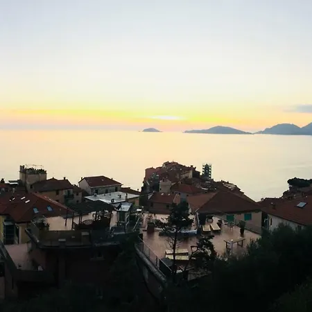 Amazing View Apartment Tellaro